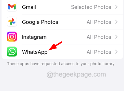 whatsapp images not downloading