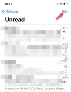 How to remove red notification number from apps on iPhone
