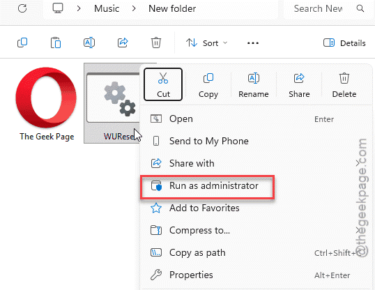 Windows 11 Won't Update to 25H2? 5 Fixes 2 wu reset run as admin 1